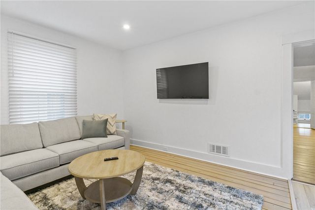 13 Sherman Street, Newport, RI 02840