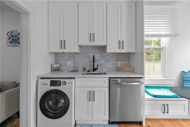 13 Sherman Street, Newport, RI 02840