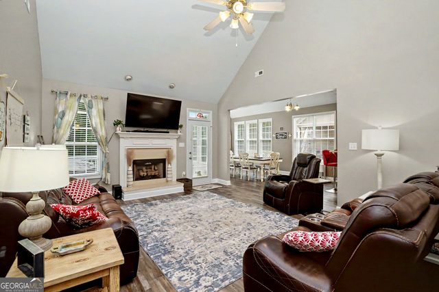 29 Fenway Court, Newnan, GA 30265