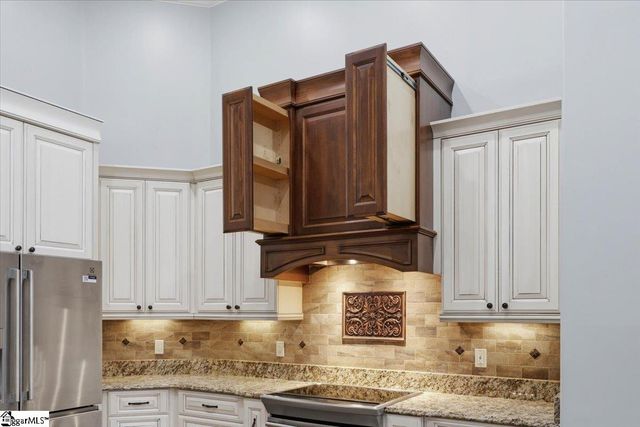 216 Kilburn Lane, Travelers Rest, SC 29690