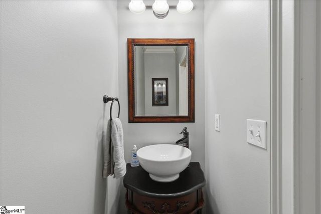 216 Kilburn Lane, Travelers Rest, SC 29690