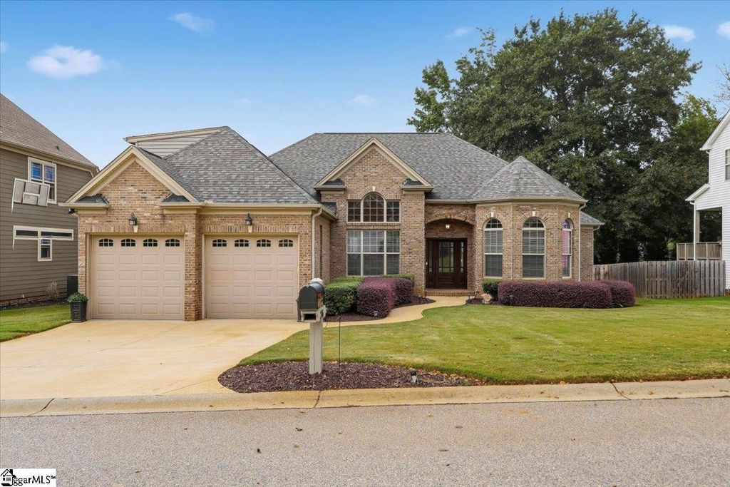 216 Kilburn Lane, Travelers Rest, SC 29690