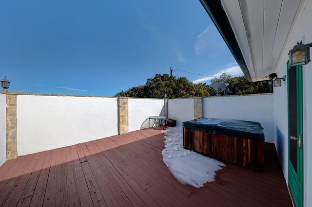 100 Lesiker Lane, Center Point, TX 78010