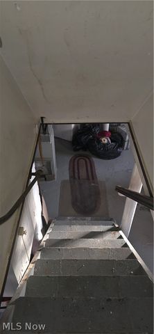 8109 Dorver Avenue, Cleveland, OH 44105