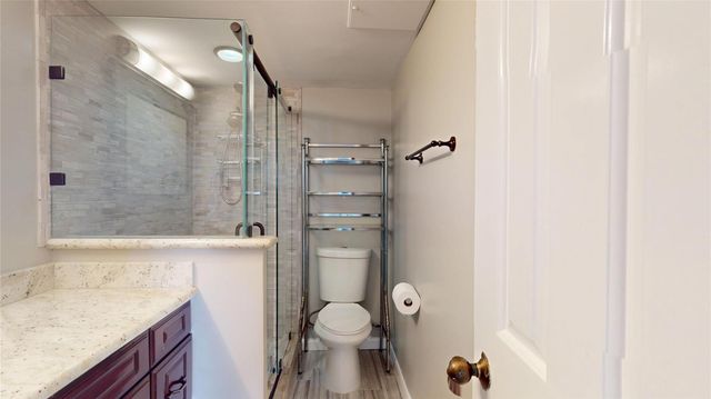 3525 Sage Road 1404, Houston, TX 77056