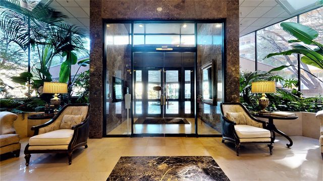 3525 Sage Road 1404, Houston, TX 77056