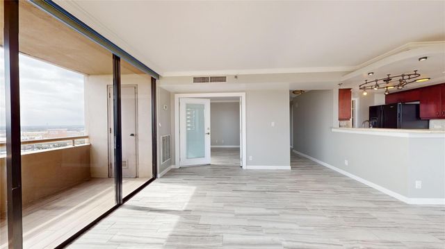 3525 Sage Road 1404, Houston, TX 77056