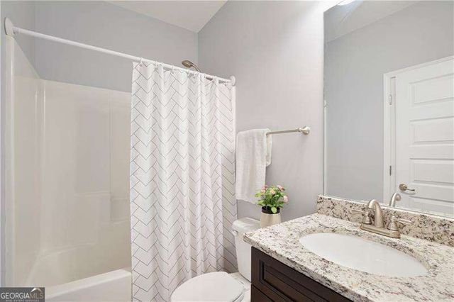 10659 Naramore Lane, Johns Creek, GA 30022