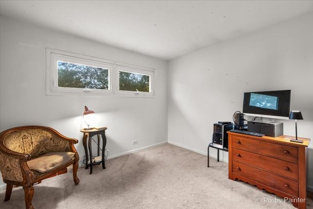 34W912 Clyde Parkway, St. Charles, IL 60174