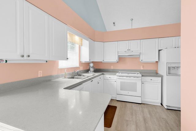 9452 Pinckney Ln., Murrells Inlet, SC 29576