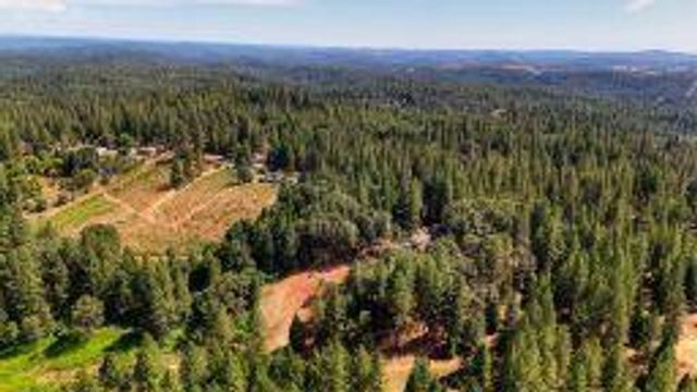 5595 Reservoir Rd, Georgetown, CA 95634