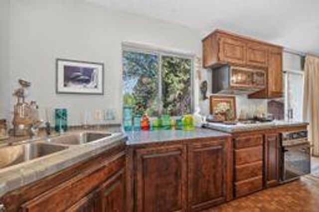 5595 Reservoir Rd, Georgetown, CA 95634