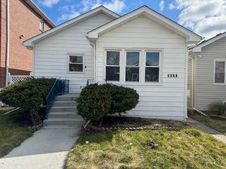 3507 N Oak Park Avenue, Chicago, IL 60634