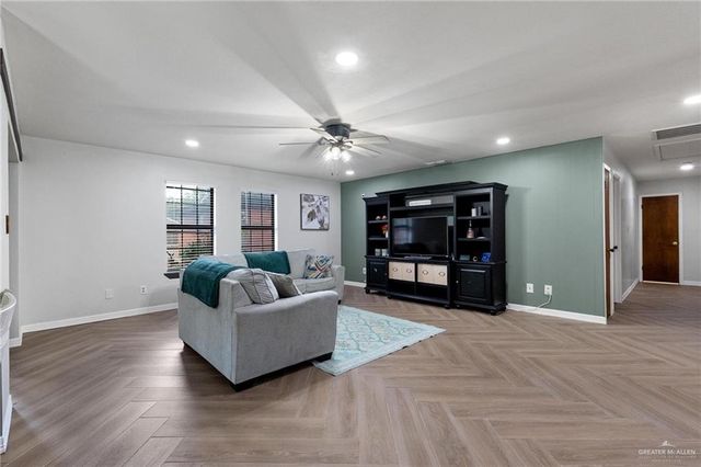1614 Walnut Court, Harlingen, TX 78550