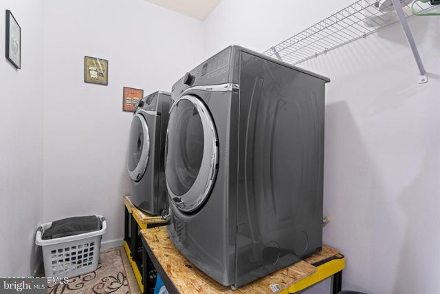 206 HAWTHORNE LANE, Barnegat, NJ 08005