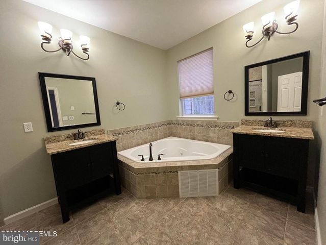 206 HAWTHORNE LANE, Barnegat, NJ 08005