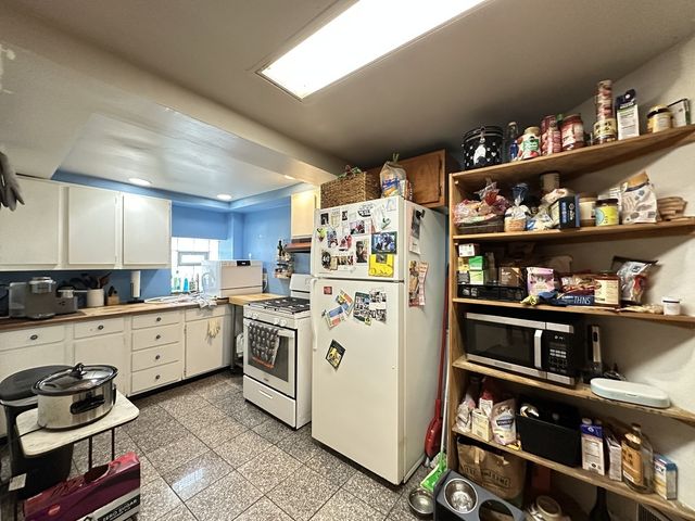 2341 N LEAVITT Avenue, Chicago, IL 60647
