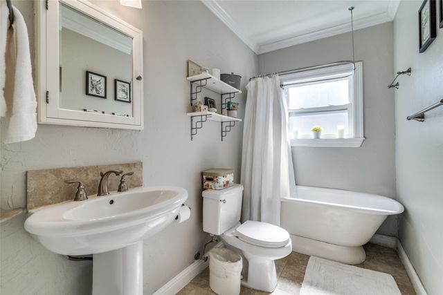 2824 Lee Street, Dallas, TX 75206