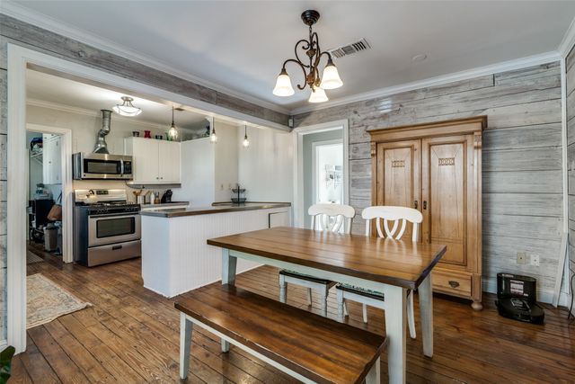 2824 Lee Street, Dallas, TX 75206