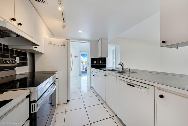 2141 SW 23rd Avenue, Fort Lauderdale, FL 33312
