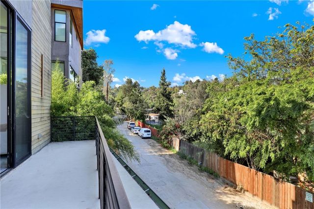 3949 Glenalbyn Drive, Los Angeles, CA 90065