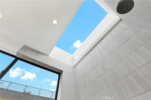 3949 Glenalbyn Drive, Los Angeles, CA 90065