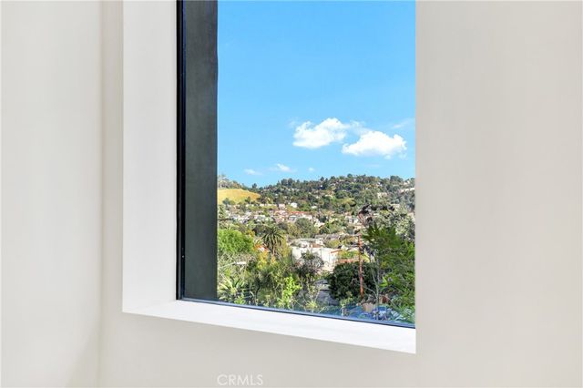 3949 Glenalbyn Drive, Los Angeles, CA 90065