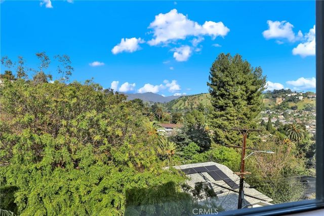 3949 Glenalbyn Drive, Los Angeles, CA 90065