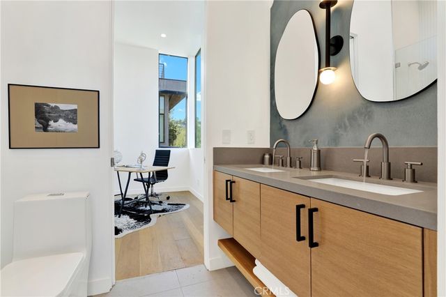 3949 Glenalbyn Drive, Los Angeles, CA 90065