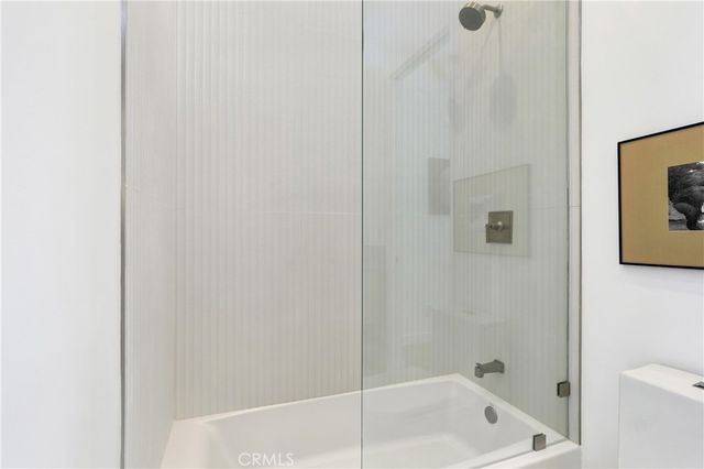 3949 Glenalbyn Drive, Los Angeles, CA 90065