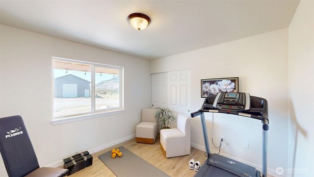 212 Hubbard Road, Riverside, WA 98849