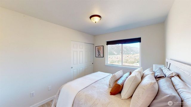 212 Hubbard Road, Riverside, WA 98849