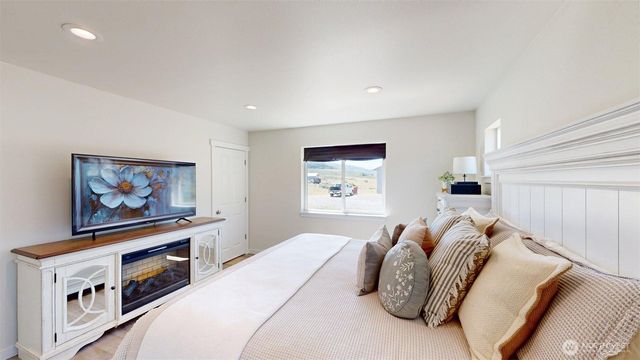 212 Hubbard Road, Riverside, WA 98849