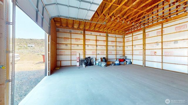 212 Hubbard Road, Riverside, WA 98849