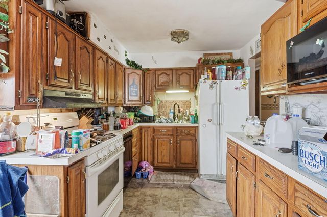 6179 Falkenbury Road, North Branch, MI 48461