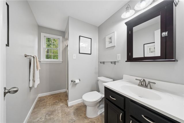 4107 Lee Manor Dr, Hampton, PA 15101