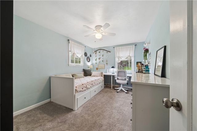 4107 Lee Manor Dr, Hampton, PA 15101
