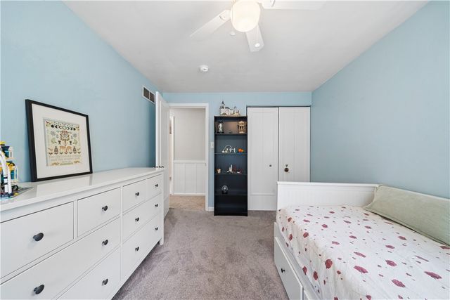 4107 Lee Manor Dr, Hampton, PA 15101