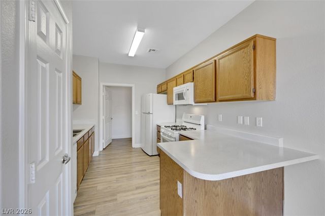 499 Lost Eagle, Henderson, NV 89012
