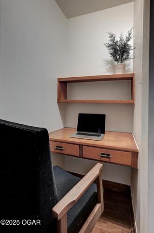 1421 Grand Avenue, Carthage, MO 64836