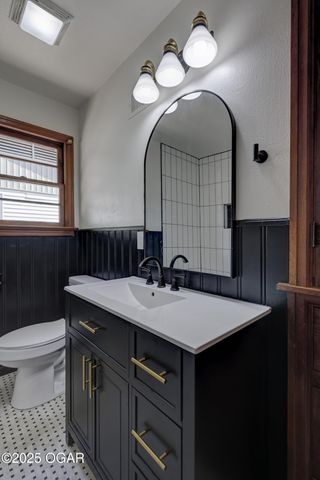 1421 Grand Avenue, Carthage, MO 64836