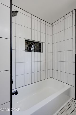 1421 Grand Avenue, Carthage, MO 64836