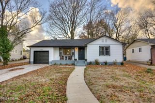 1421 Grand Avenue, Carthage, MO 64836