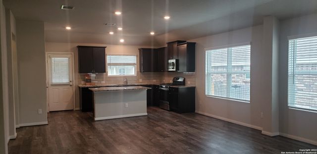 6022 Akin Quay, San Antonio, TX 78261