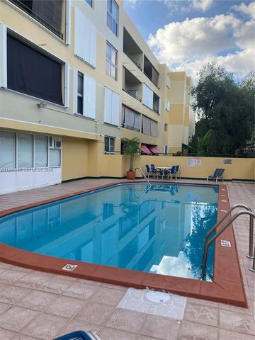 8321 NW 7th St 1-307, Miami, FL 33126