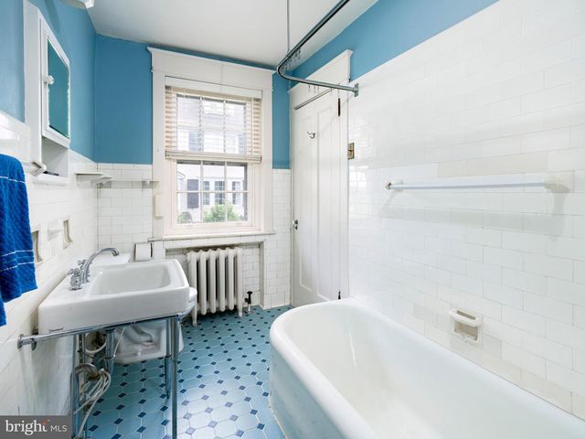 625 NEW GULPH RD, Bryn Mawr, PA 19010