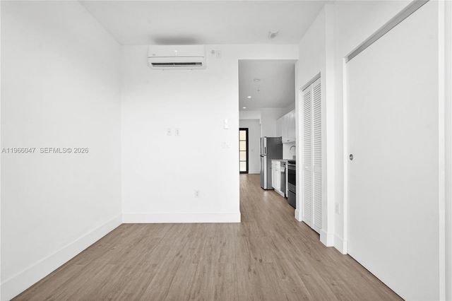 4100 SW 64th Ave 211, Davie, FL 33314