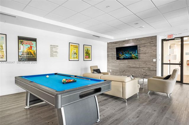 4100 SW 64th Ave 211, Davie, FL 33314