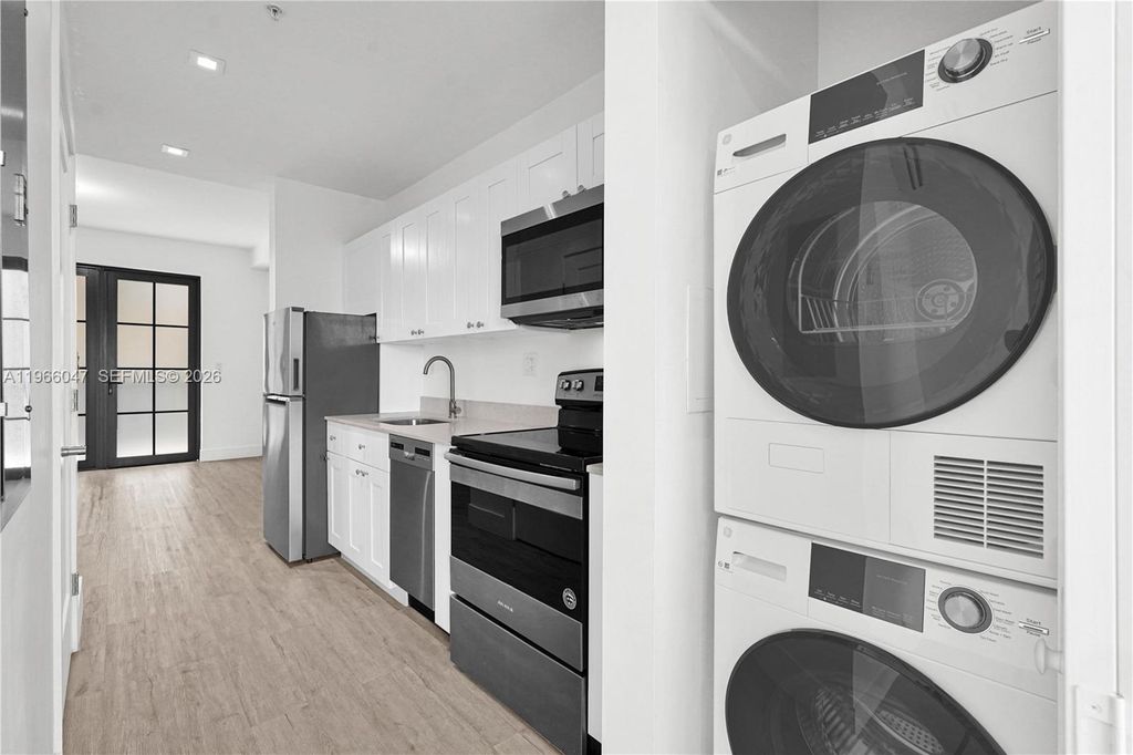 4100 SW 64th Ave 211, Davie, FL 33314