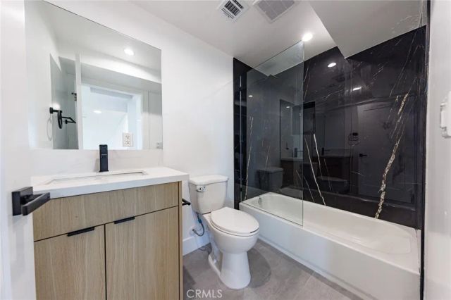 1332 Longwood Avenue 3, Los Angeles, CA 90019